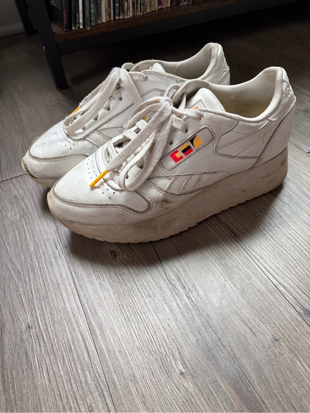 Reebok x Gigi Hadid Classic Leather Club C Double women’s 6.5 TTS